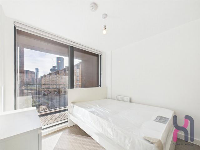2 bed flat to let in Manchester
