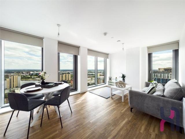 2 bed flat to let in Manchester