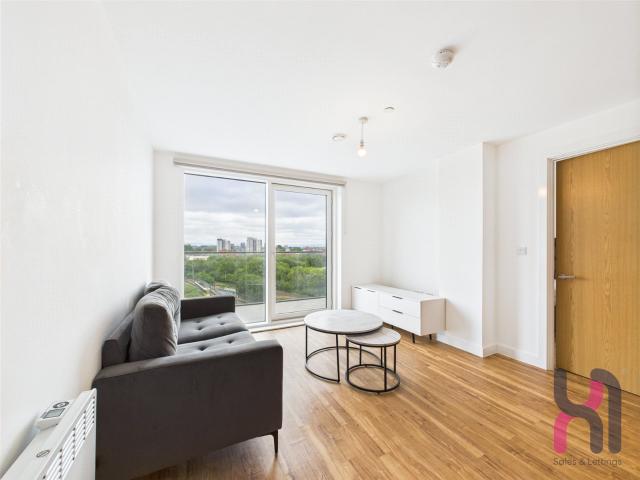 2 bed flat to let in Manchester