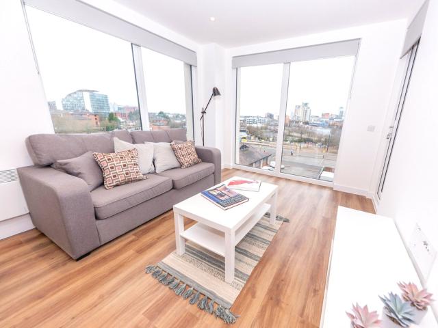 2 bed flat to let in Manchester