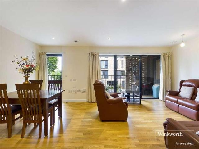 2 bed flat to rent