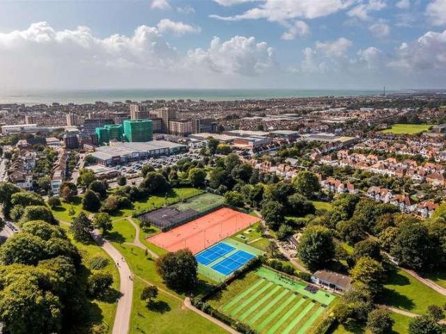 2 bed flat to rent