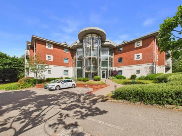 2 BED Flat To rent