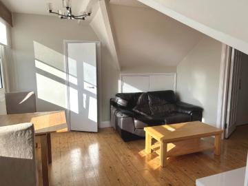 2 bed flat to rent