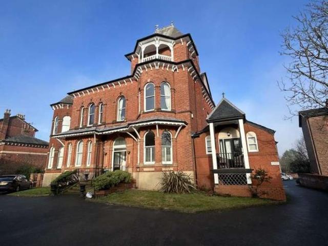2 bed flat to rent