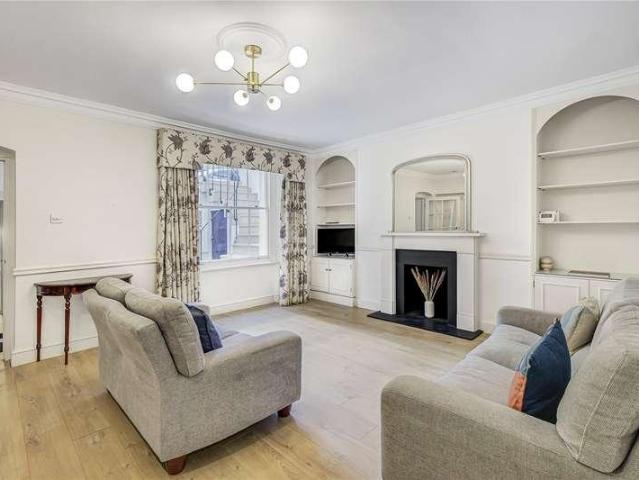 2 bed flat to rent