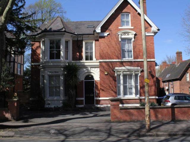 2 bed flat to rent