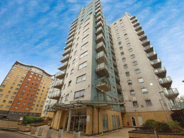 2 bed flat to rent