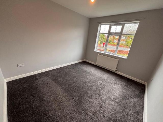 2 bed flat to rent