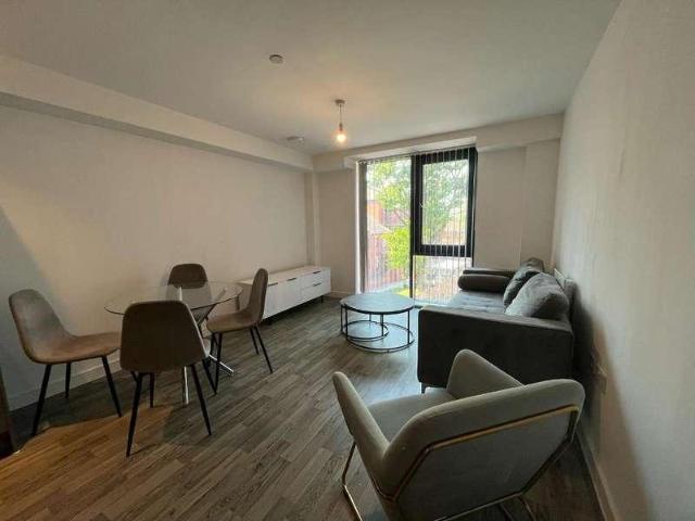 2 bed flat to rent