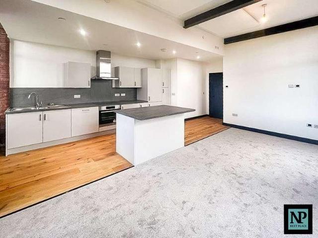 2 bed flat to rent