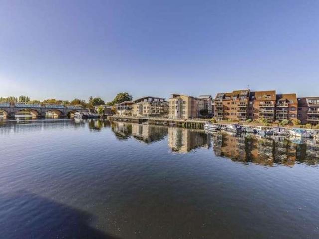 2 bed flat to rent