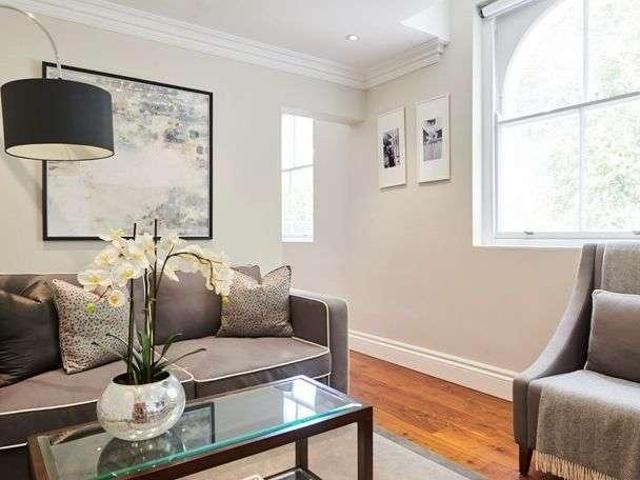 2 bed flat to rent