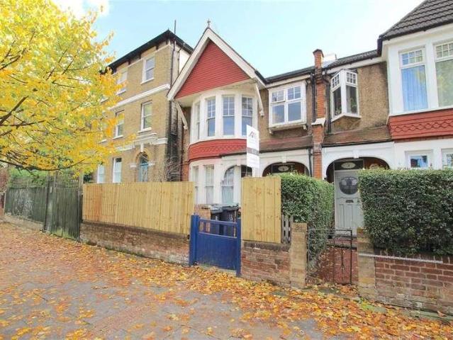 2 bed flat to rent