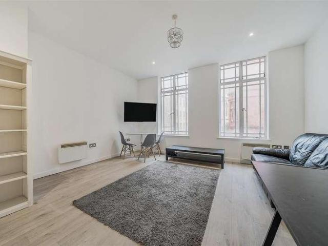 2 bed flat to rent