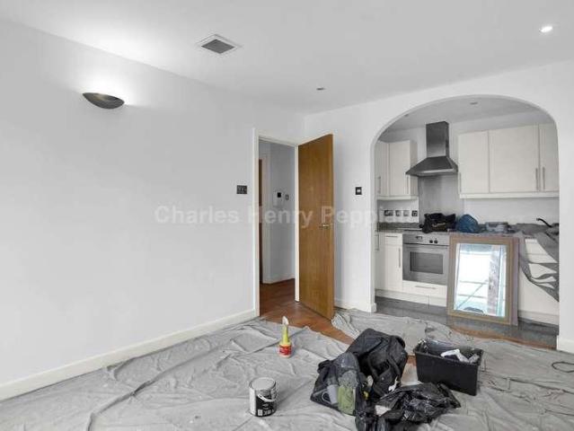 2 bed flat to rent