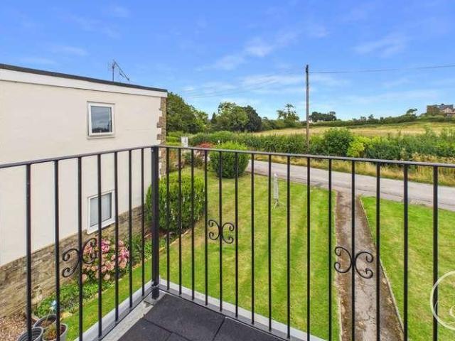 2 bed flat to rent
