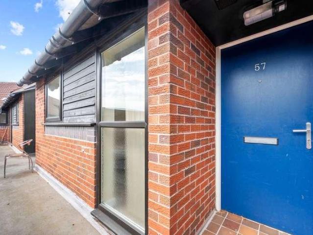 2 bed flat to rent