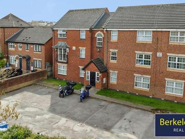 2 bed flat to rent