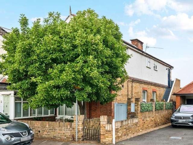 2 bed flat to rent