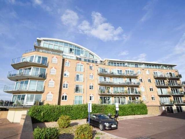 2 bed flat to rent