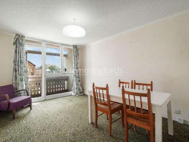 2 bed flat to rent