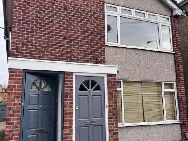 2 bed flat to rent
