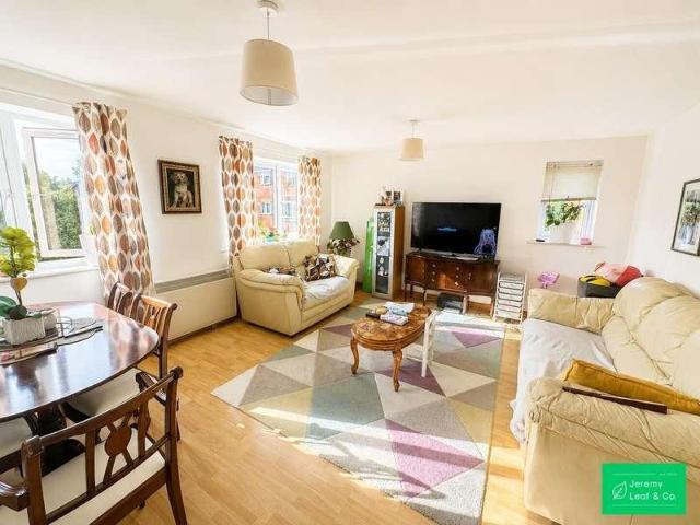 2 bed flat to rent
