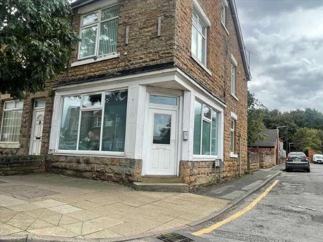 2 bed flat to rent