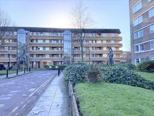 2 bed flat to rent