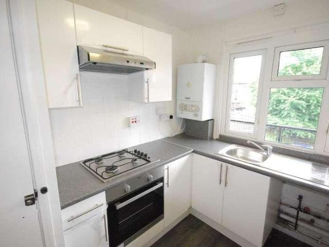 2 bed flat to rent