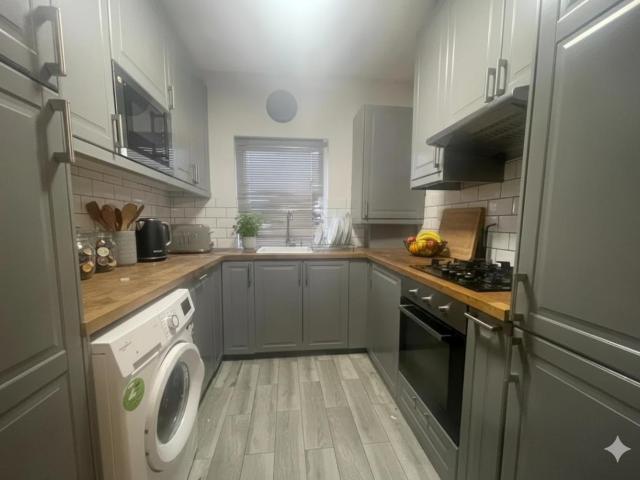 2 bed flat to rent