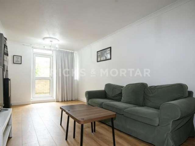 2 bed flat to rent