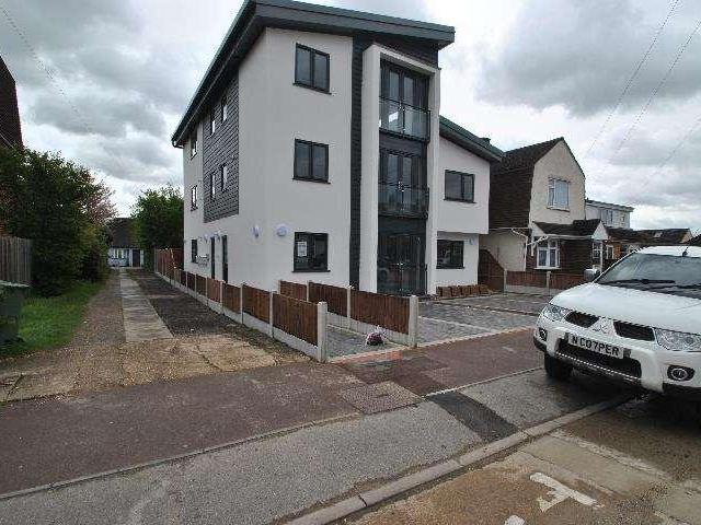 2 bed flat to rent