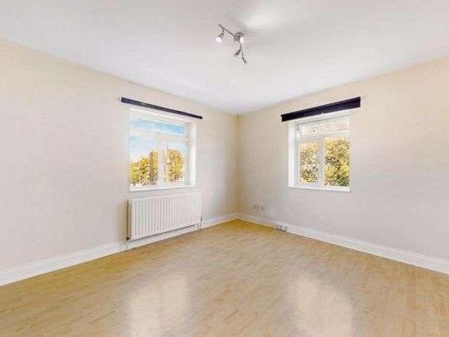 2 bed flat to rent