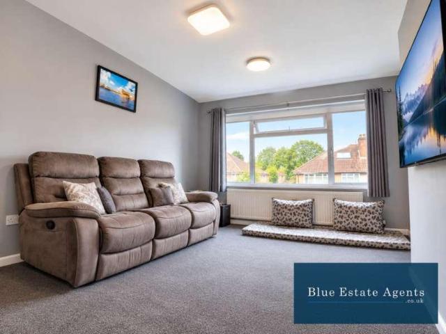 2 bed flat to rent