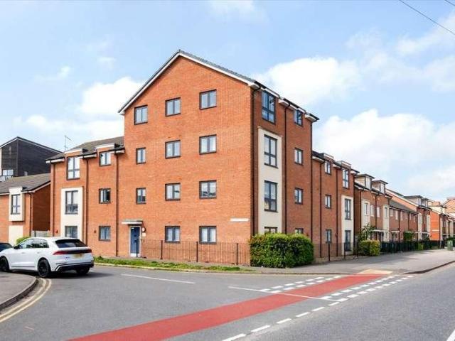 2 bed flat to rent