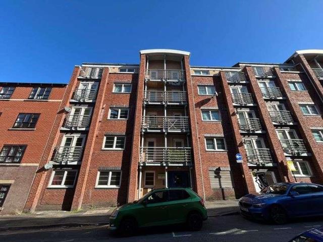 2 bed flat to rent