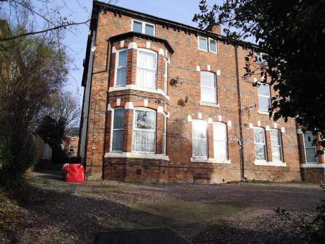 2 bed flat to rent