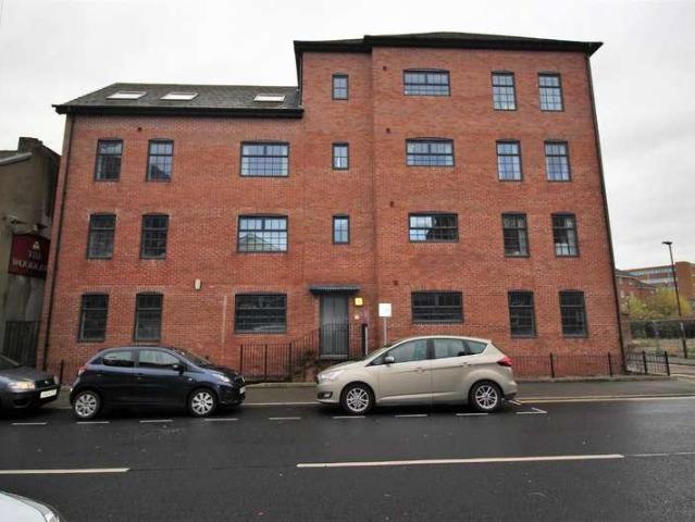 2 bed flat to rent