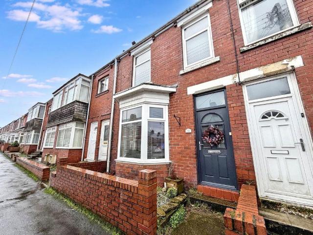 2 bed flat to rent