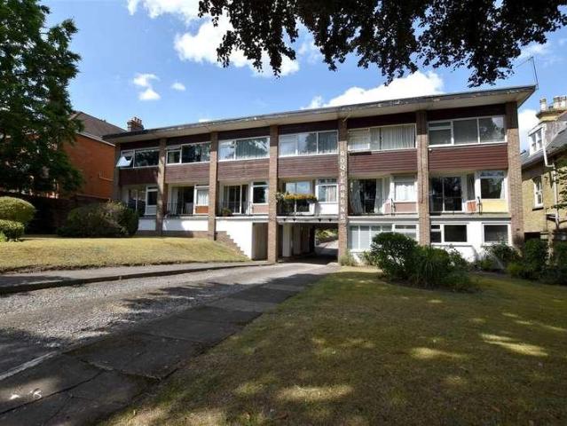 2 bed flat to rent