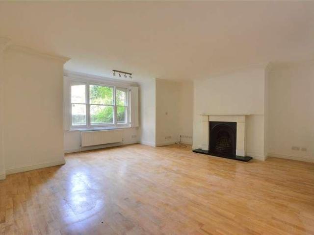 2 bed flat to rent