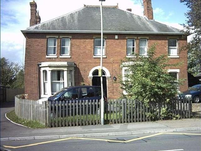 2 bed flat to rent