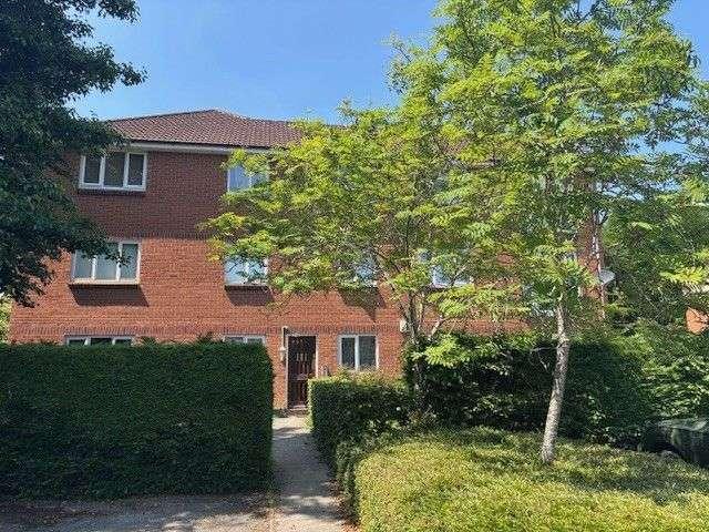 2 bed flat to rent