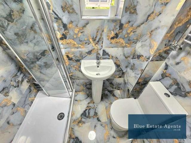 2 bed flat to rent