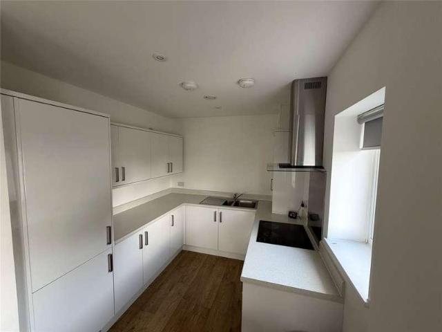 2 bed flat to rent