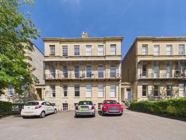 2 bed flat to rent