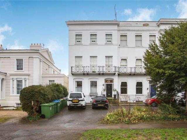 2 bed flat to rent