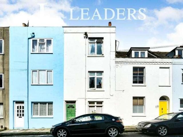 2 bed flat to rent
